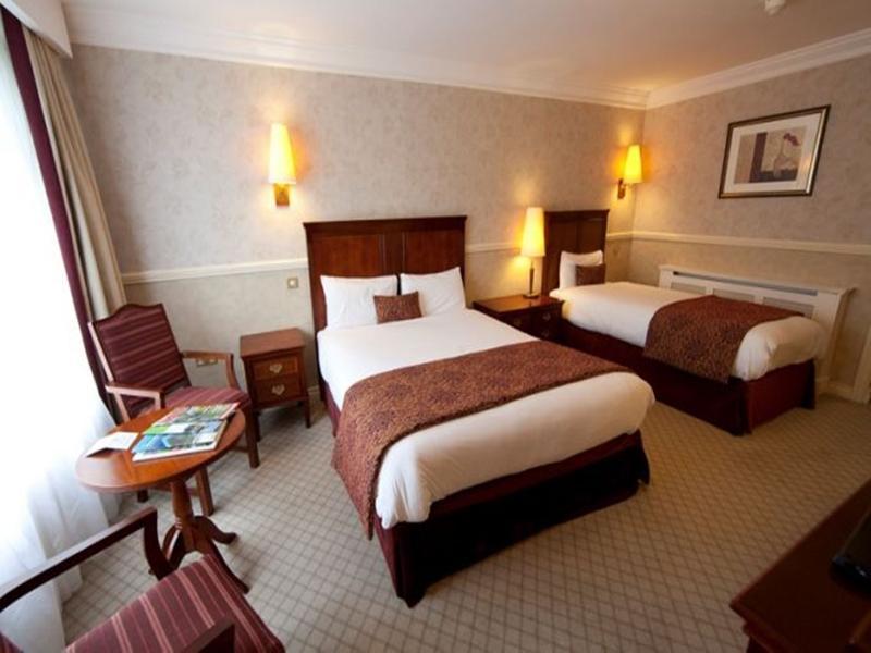 Court Yard Hotel Leixlip Zewnętrze zdjęcie